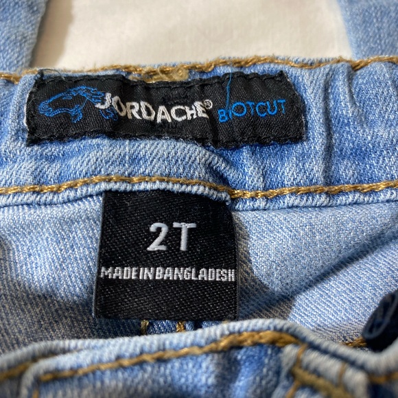 Jordache 2T Bottoms Toddler Bootcut Jeans EUC Adjustable Waist - Picture 2 of 6